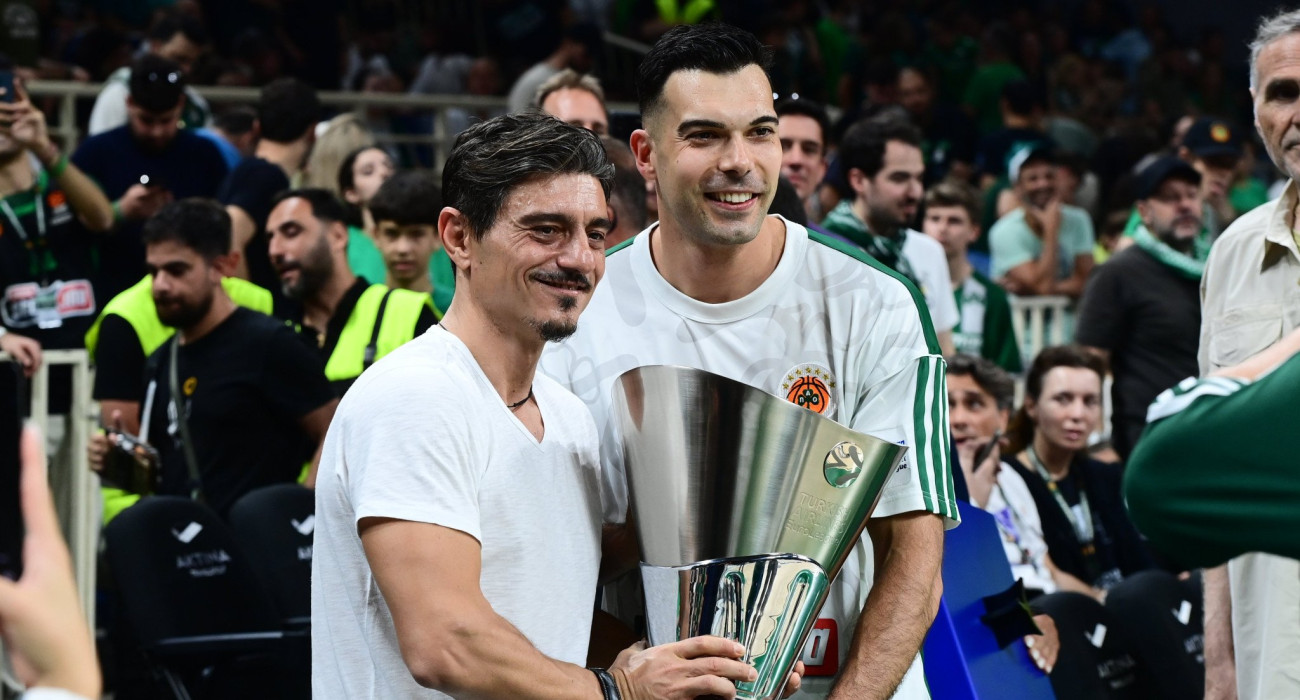 Ο Δημήτρης Γιαννακόπουλος με τον Κώστα Σλούκα/Πηγή: Eurokinissi