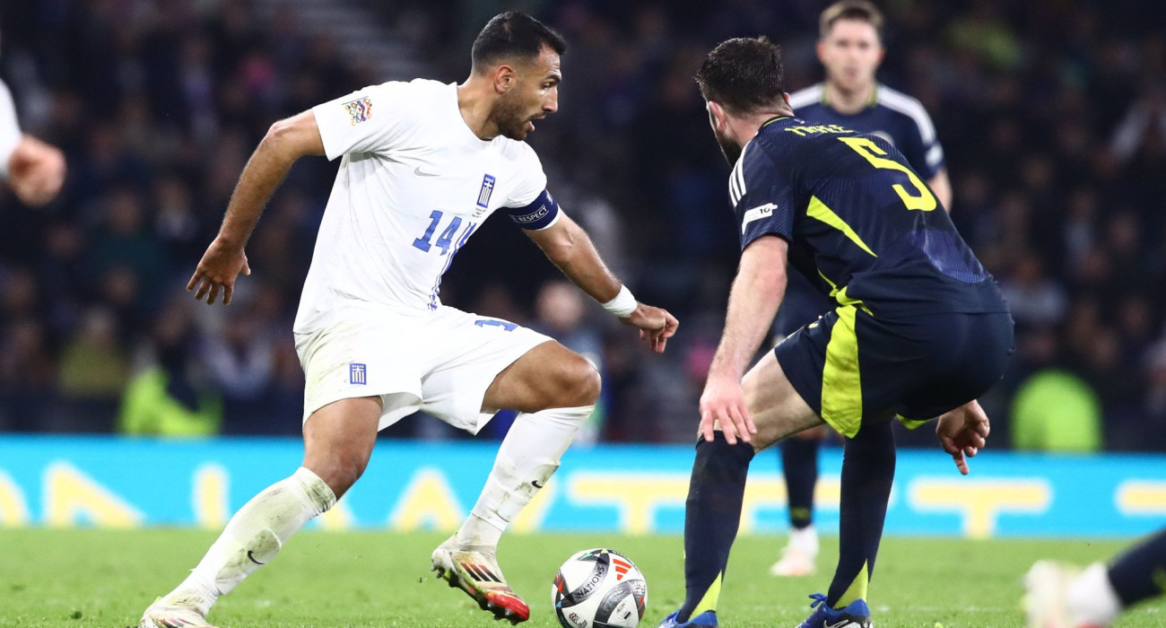 Ο Βαγγέλης Παυλίδης στον αγώνα της Εθνικής Ελλάδας με τη Σκωτία / Πηγή: Eurokinissi