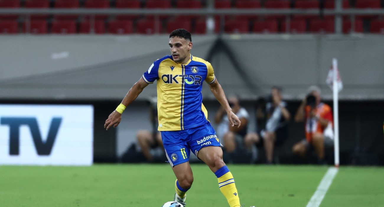 Ο Δημήτρης Εμμανουηλίδης με την φανέλα του Αστέρα AKTOR / Πηγή: Eurokinissi