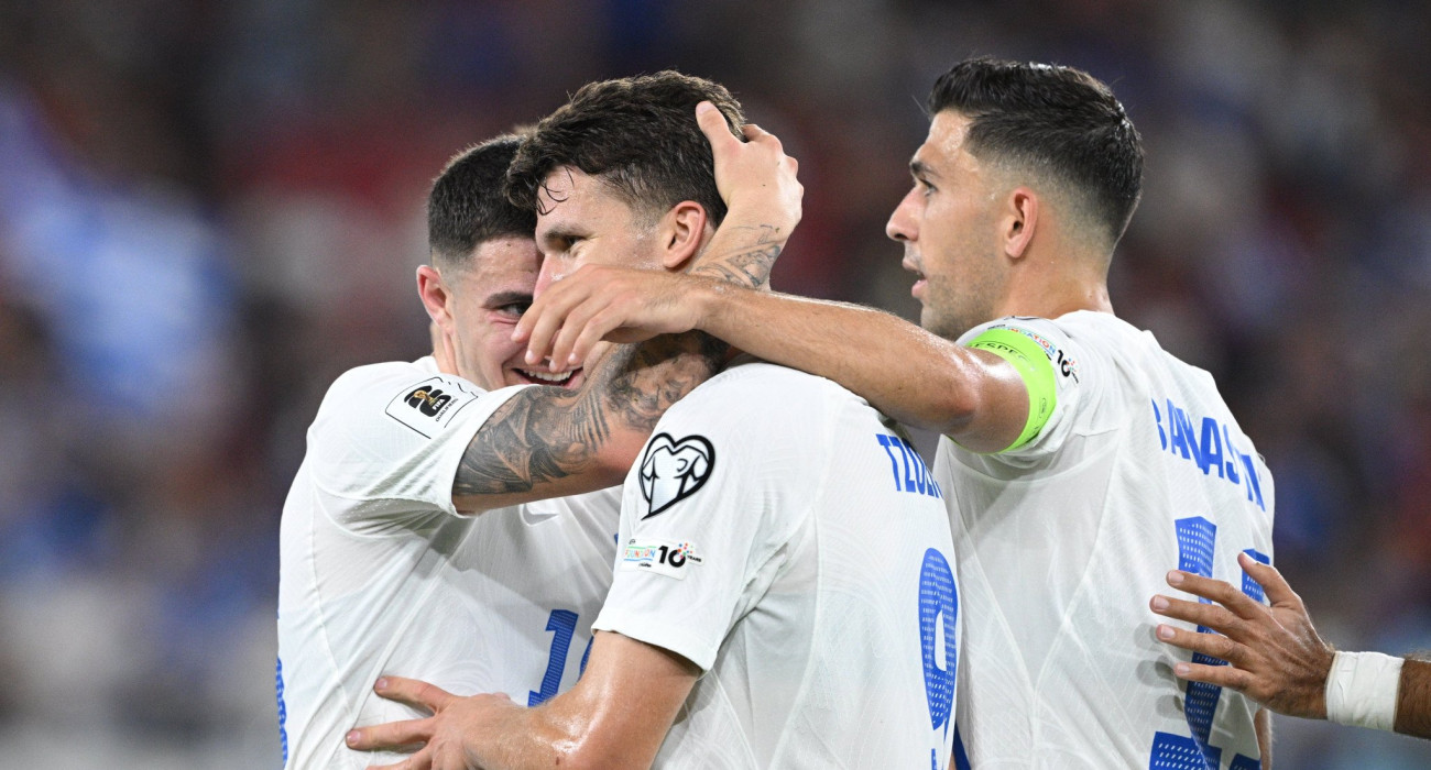 Οι παίκτες της Εθνικής Ελλάδα παμηγυρίζουν το 5ο γκολ κόντρα στη Λευκορωσία / Πηγή: Eurokinissi