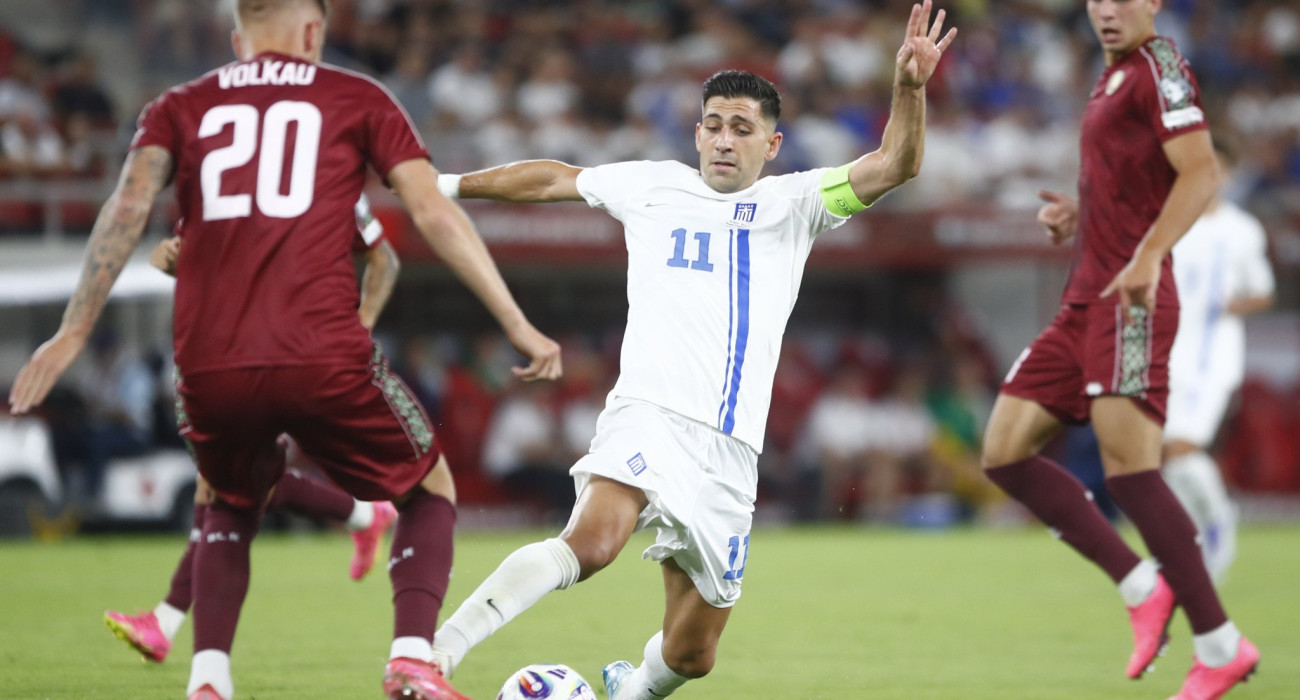 Ο Τάσος Μπακασέτας στον αγώνα της Εθνικής με τη Λευκορωσία / Πηγή: Eurokinissi