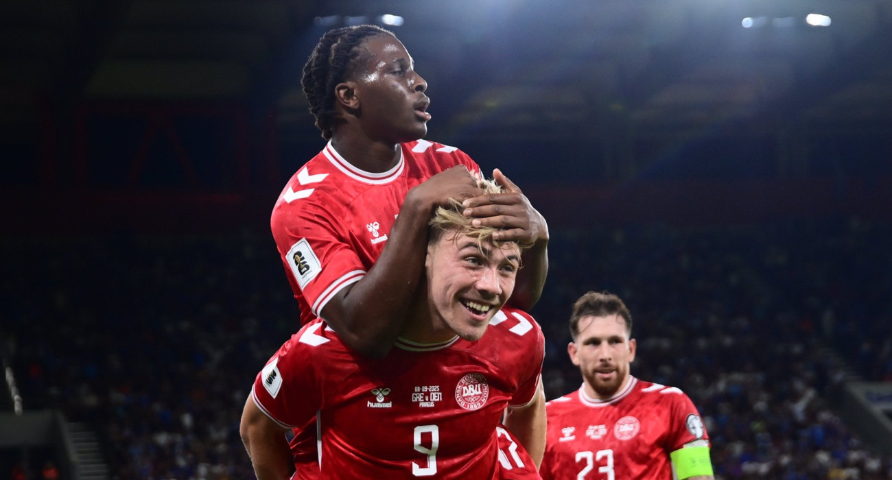 Οι πανηγυρισμοί στο γκολ του Ράσμους Χόιλουντ στο 0-3 της Δανίας κόντρα στην Ελλάδα / Πηγή: Eurokinissi