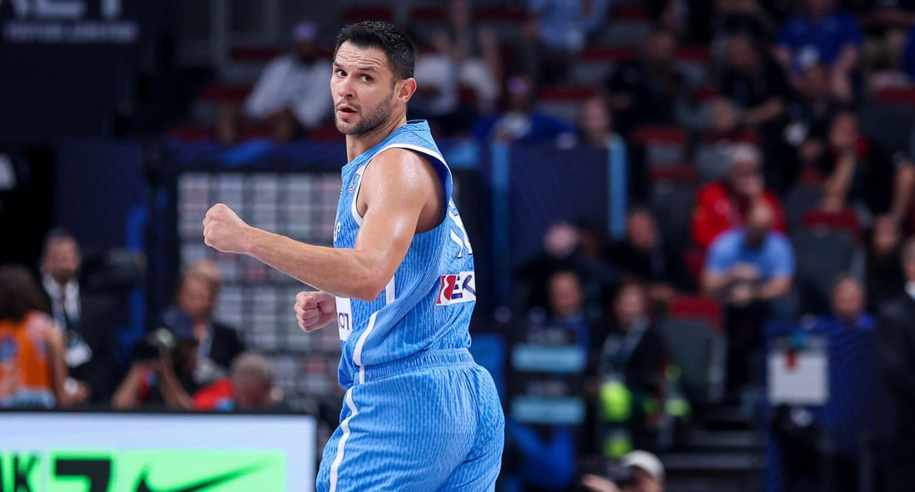 Ο Κώστας Παπανικολάου στον αγώνα-πρόκριση της Ελλάδας κόντρα στη Λουθανία στο EuroBasket 2025 / Πηγή: Eurokinissi