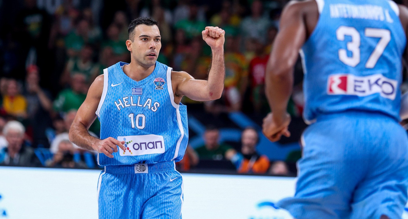 Ο Κώστας Σλούκας με τη φανέλα της Εθνικής, Πηγή: Eurokinissi