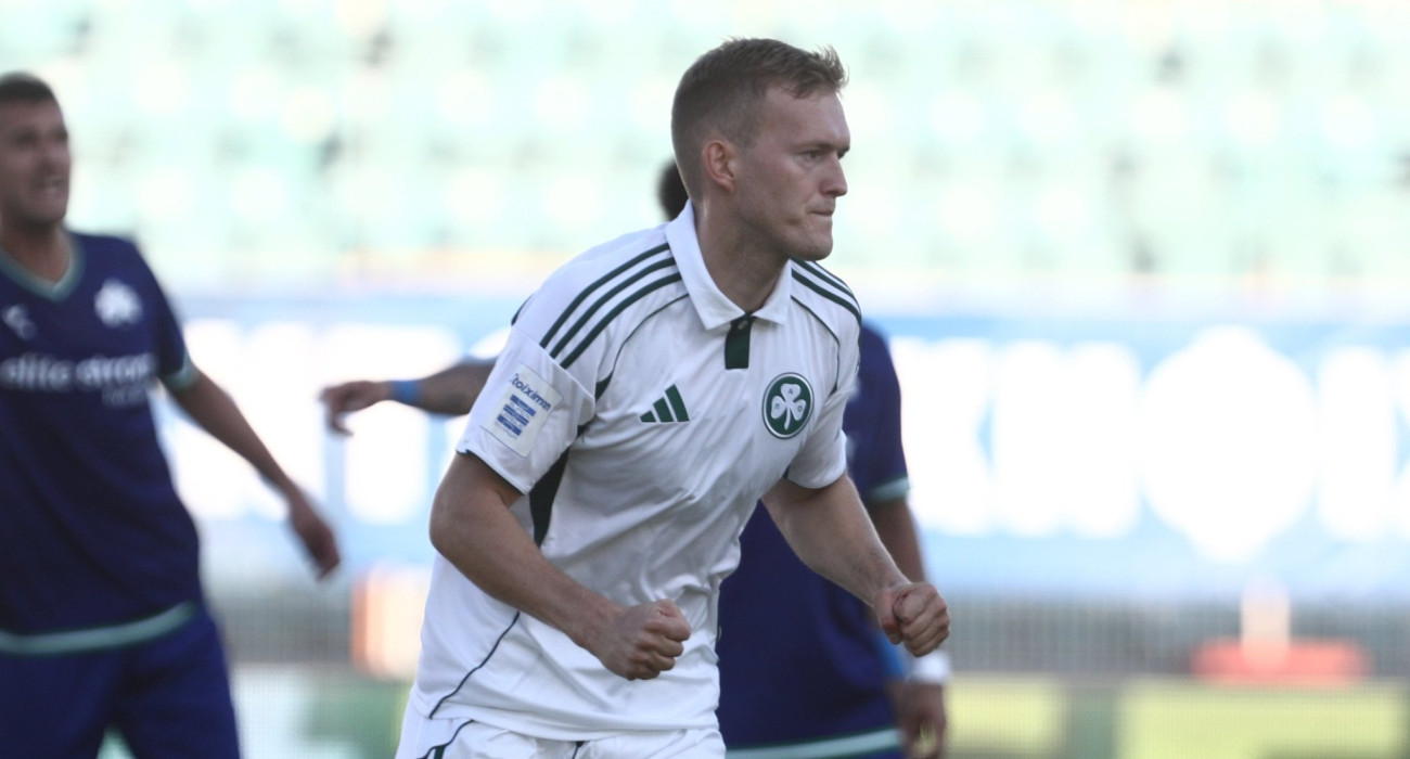 Ο Κάρολ Σφιντέρσκι πανηγυρίζει το γκολ του / Πηγή: Eurokinissi