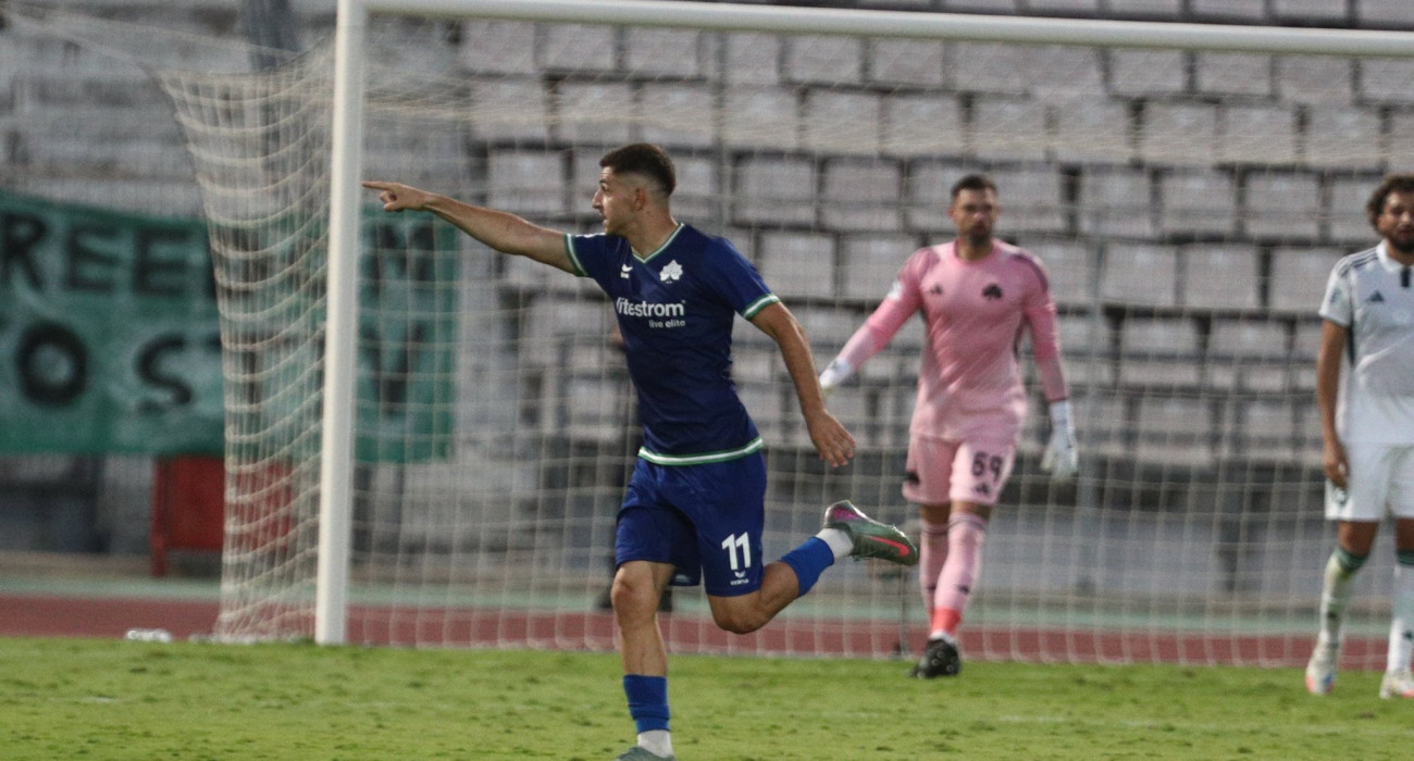 Ο Παύλος Παντελίδης πανηγυρίζει με την Κηφισιά / Πηγή: Eurokinissi