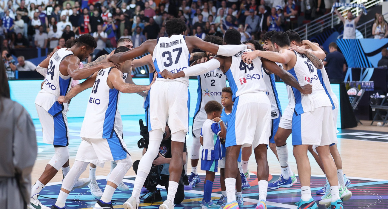 Η Εθνική ομάδα πανηγυρίζει το χάλκινο μετάλλιο - Πηγη: Eurokinissi