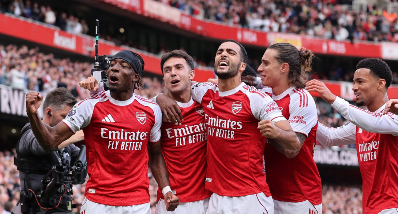 Οι ποδοσφαιριστές της Άρσεναλ πανηγυρίζουν / Πηγή: Imago