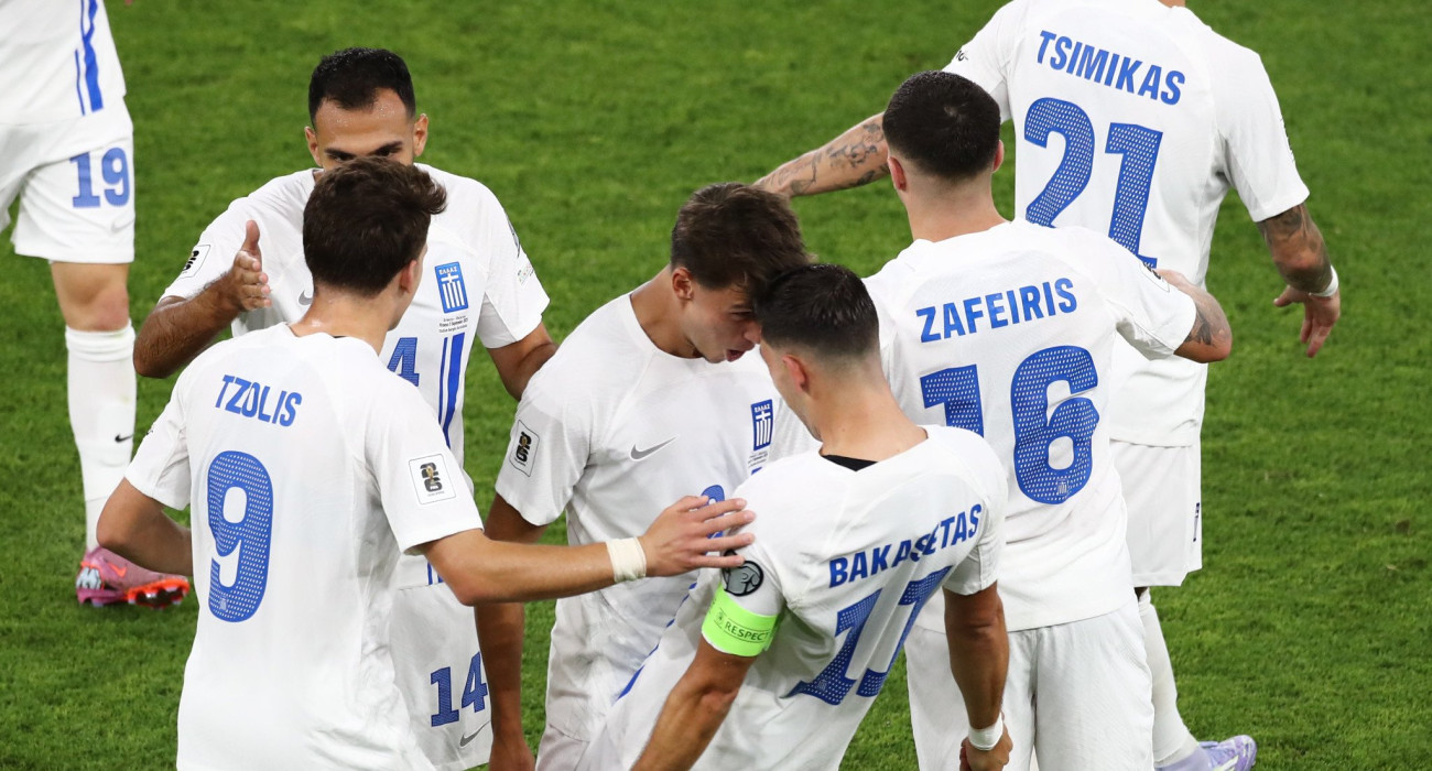 Οι παίκτες της εθνικής Ελλάδας πανηγυρίζουν / Πηγή: Eurokinissi