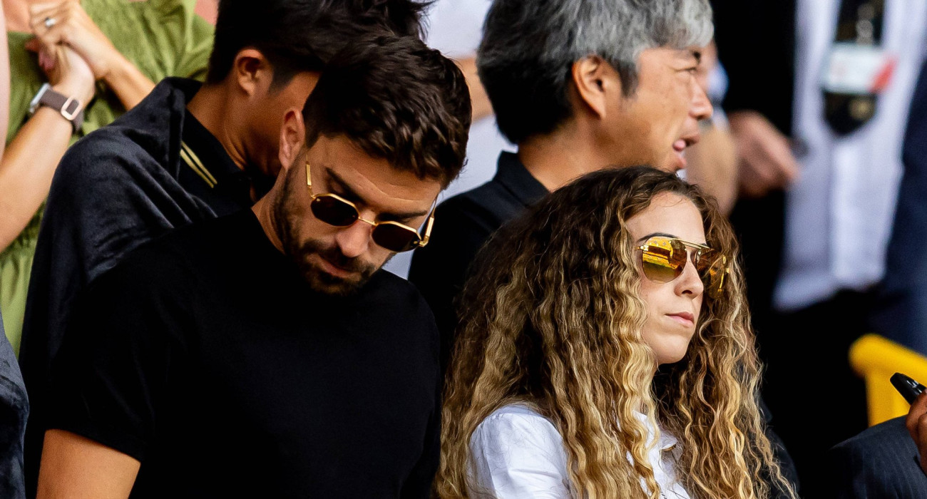 O Ρούμπεν Νέβες στην κηδεία του Ζότα και στο πλευρό της Ρούτε Καρντόσο / Πηγή: Imago