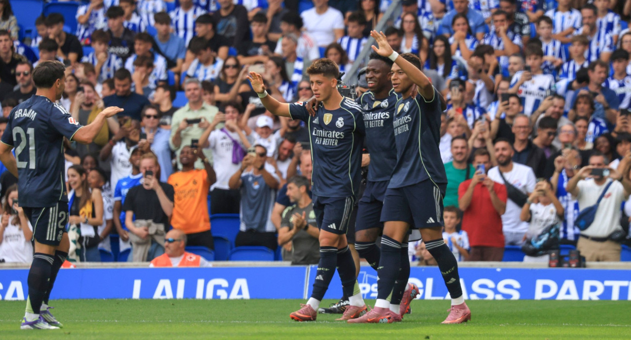 Οι παίκτες της Ρεάλ Μαδρίτης πανηγυρίζουν / Πηγή: Imago