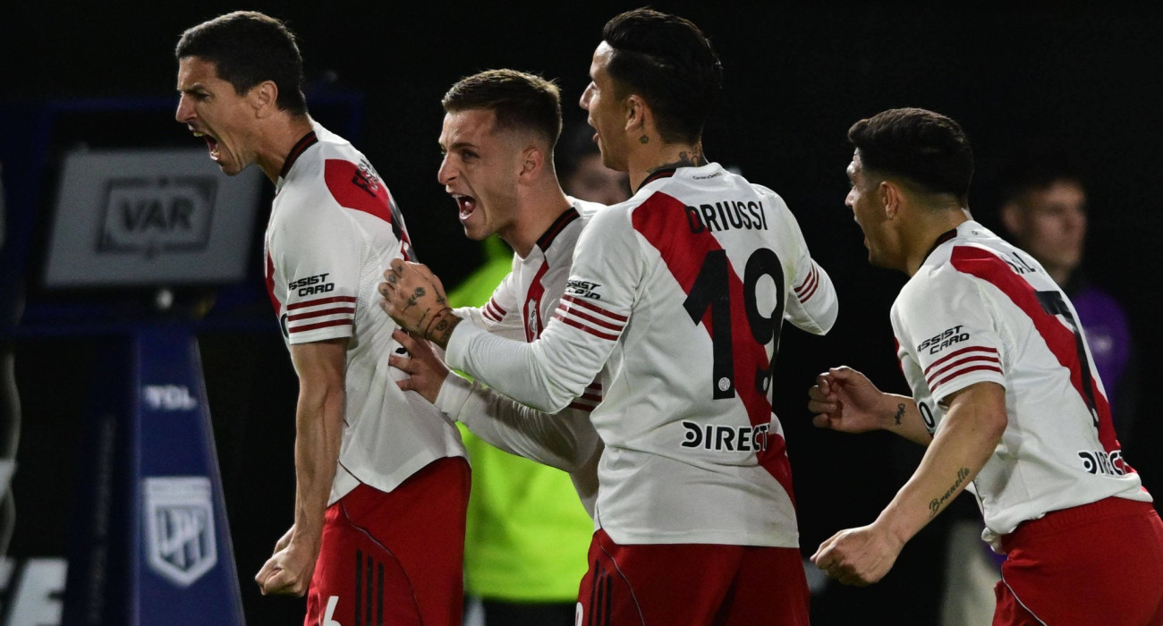 Οι παίκτες της Ρίβερ Πλέιτ πανηγυρίζουν το γκολ της ομάδας τους / Πηγή: Imago