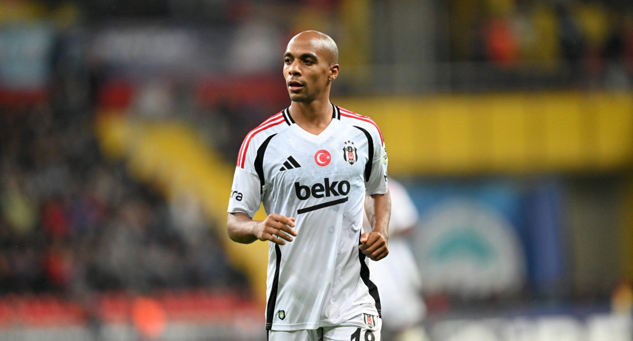 Ο Ζοάο Μάριο με τη φανέλα της Μπεσίκτας / Πηγή: Imago