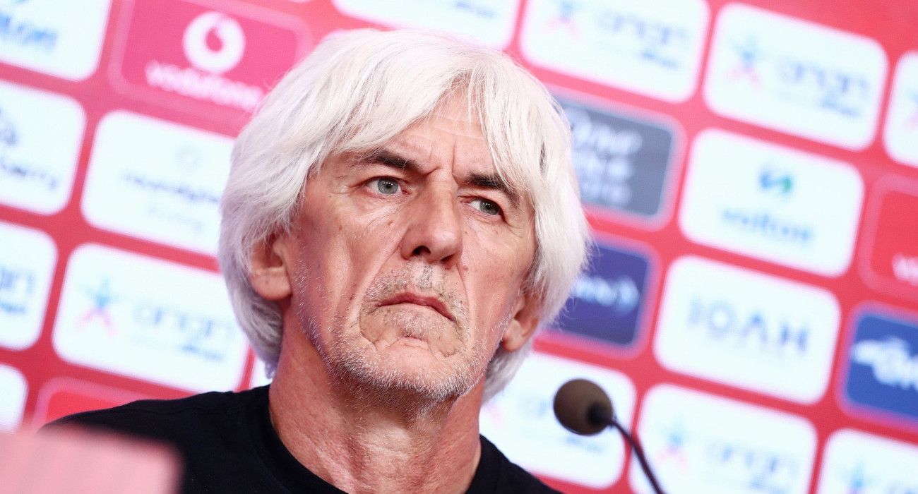 Ο Ιβάν Γιοβάνοβιτς στην συνέντευξη τύπου της Εθνικής Ελλάδας / Πηγή: Intime