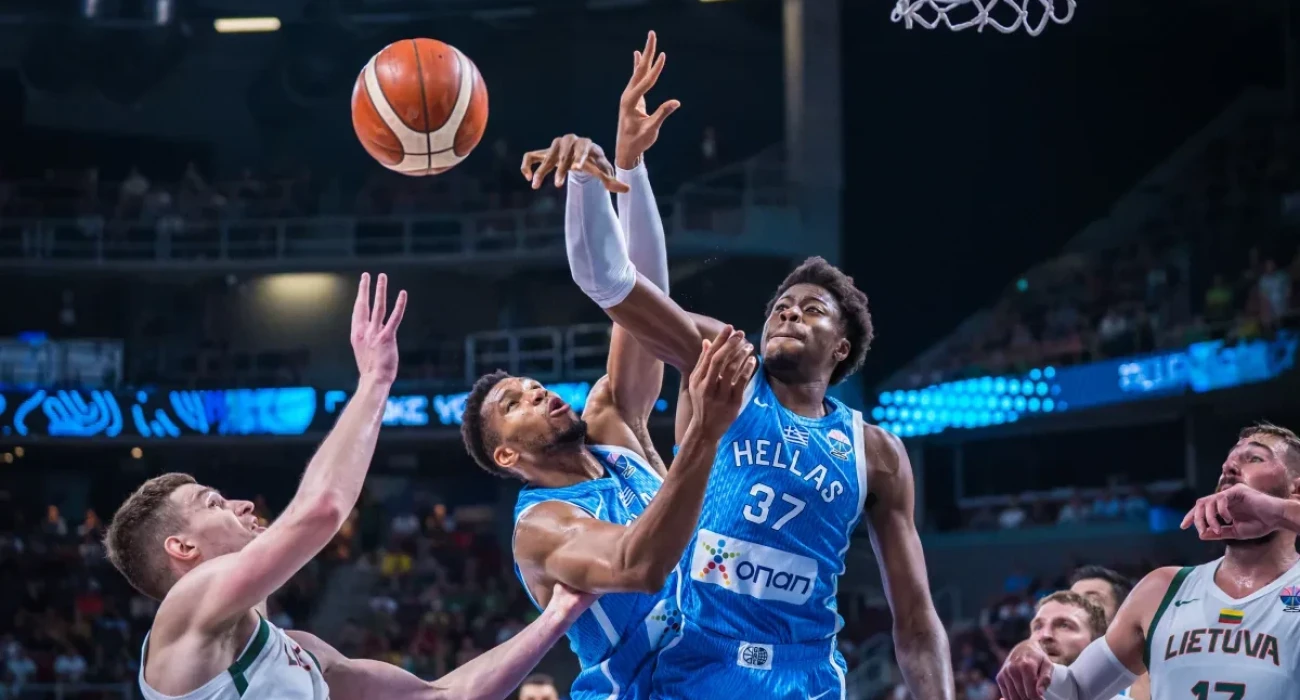 Ο Κώστας Αντετοκούνμπο κόντρα στη Λιθουανία, Πηγή: FIBA