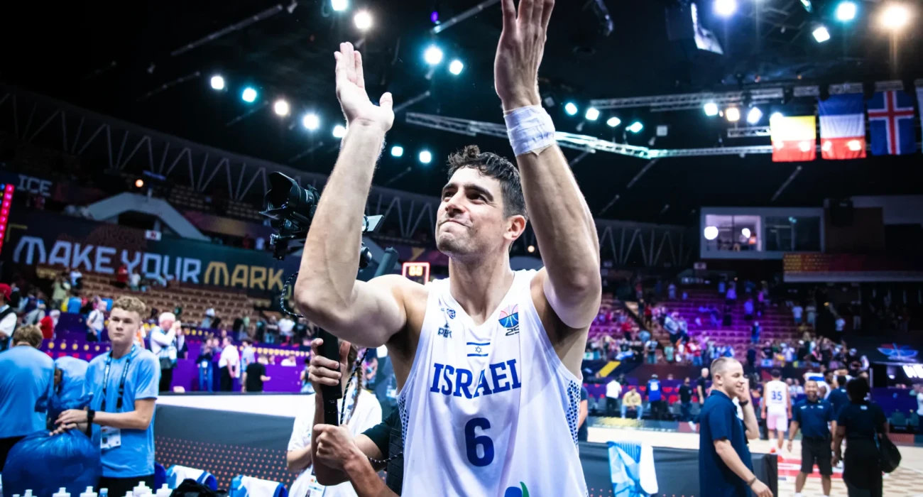 Σέγκεφ: «Η πίεση είναι στην Ελλάδα για το παιχνίδι της Κυριακής»