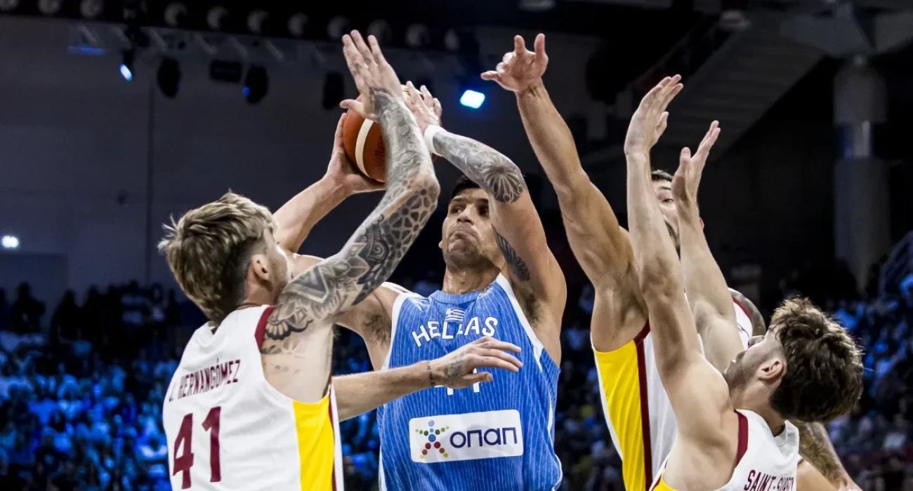 Οι «μάχες» μεταξύ Ελλήνων και Ισπανών διεθνών / Πηγή: FIBA Basketball