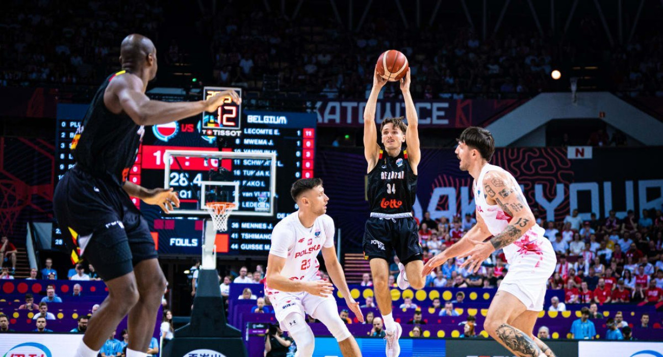 Το αποκλεισμένο Βέλγιο κέρδισε την οικοδέσποινα Πολωνία