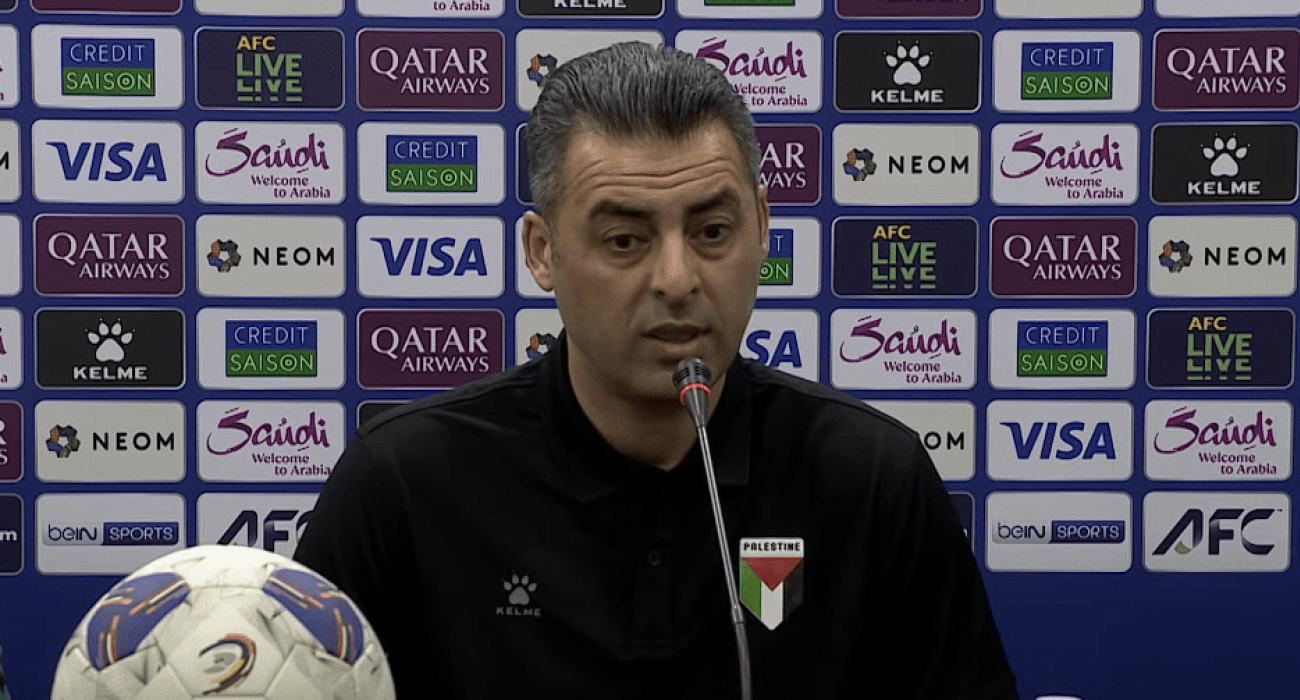 Ο προπονητής της εθνικής ομάδας της Παλαιστίνης, Ιχάμπ Αμπού Τζάζαρ / Πηγή: Printscreen