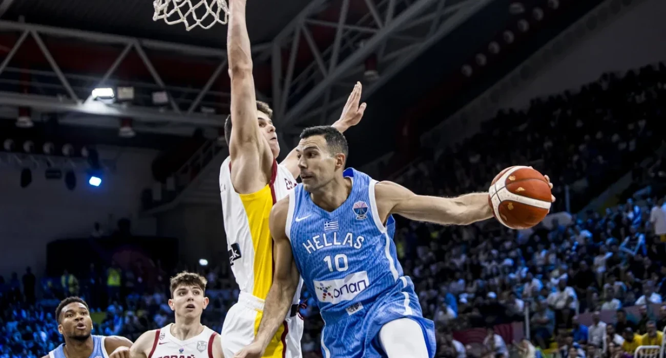 Ο Κώστας Σλούκας με τη φανέλα της Εθνικής, Πηγή: FIBA