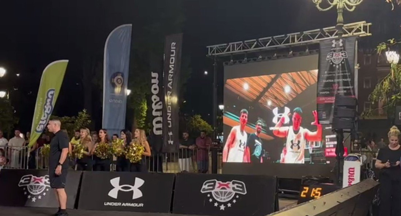 Γιγαντοοθόνη στο Σύνταγμα για τον ημιτελικό της Εθνικής (video)