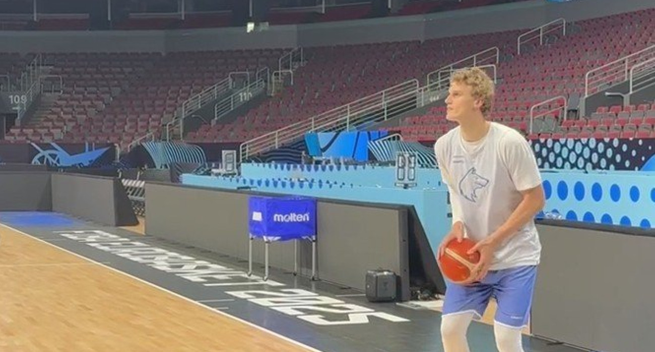 Ο Λάουρι Μάρκανεν / Screenshot