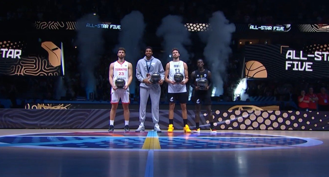 Ούτε βλέμμα, ούτε χειραψία Αντετοκούνμπο και Σενγκούν στην απονομή βραβείων