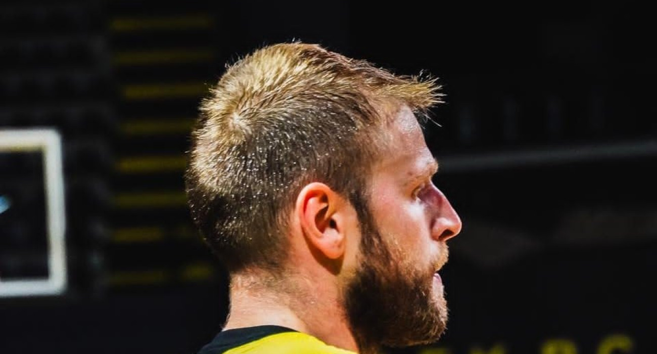 Ο Βασίλης Χαραλαμπόπουλος