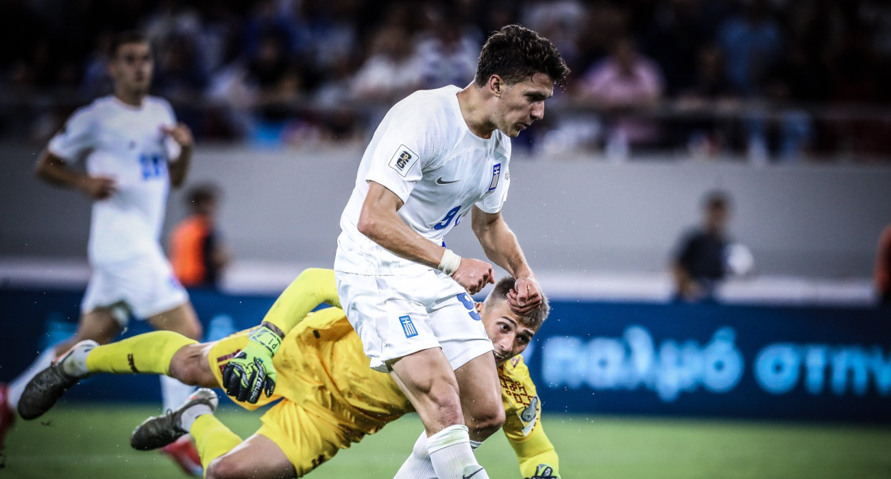 Ο Χρήστος Τζόλης με την εθνική Ελλάδας / Πηγή: Eurokinissi