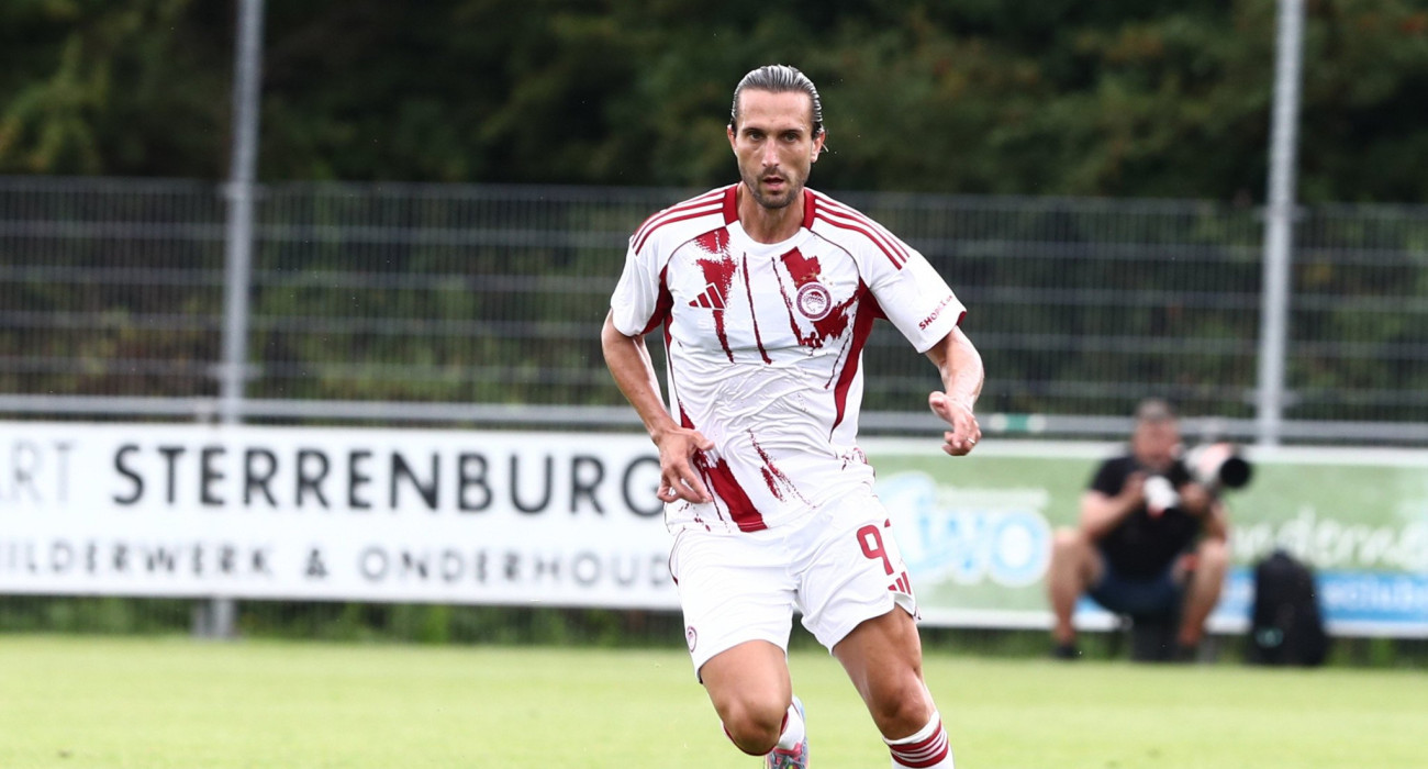 Ο Γιουσούφ Γιαζίτζι σε αγώνα του Ολυμπιακού / Πηγή: Intime