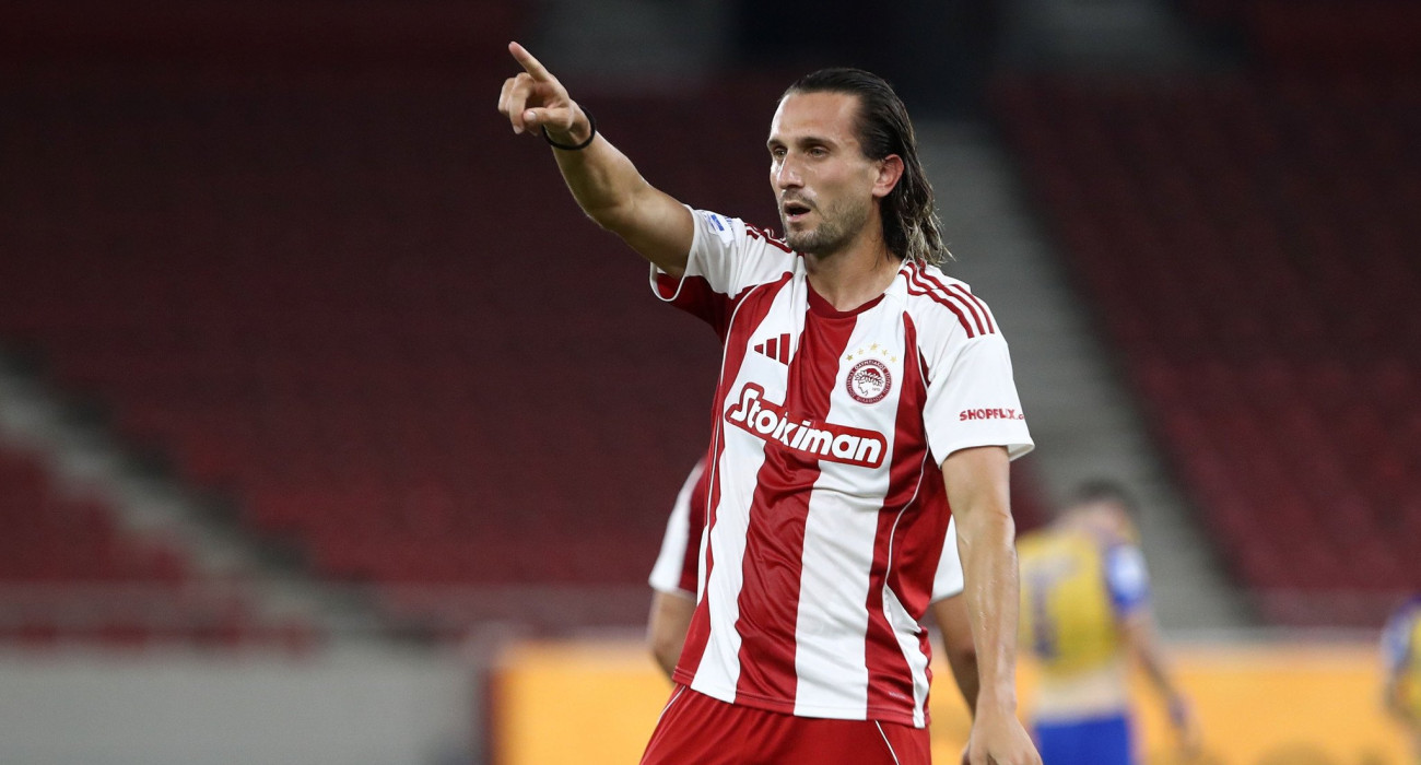 Ο Γιουσούφ Γιαζίτζι σε αγώνα του Ολυμπιακού / Πηγή: Intime