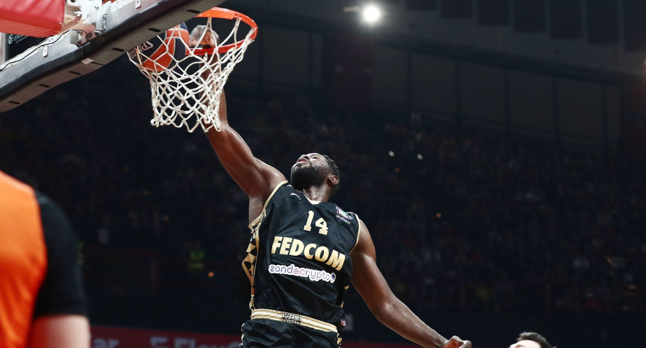 Ο Μαμ Ζαϊτέ με τη φανέλα της Μονακό/Πηγή: Intime