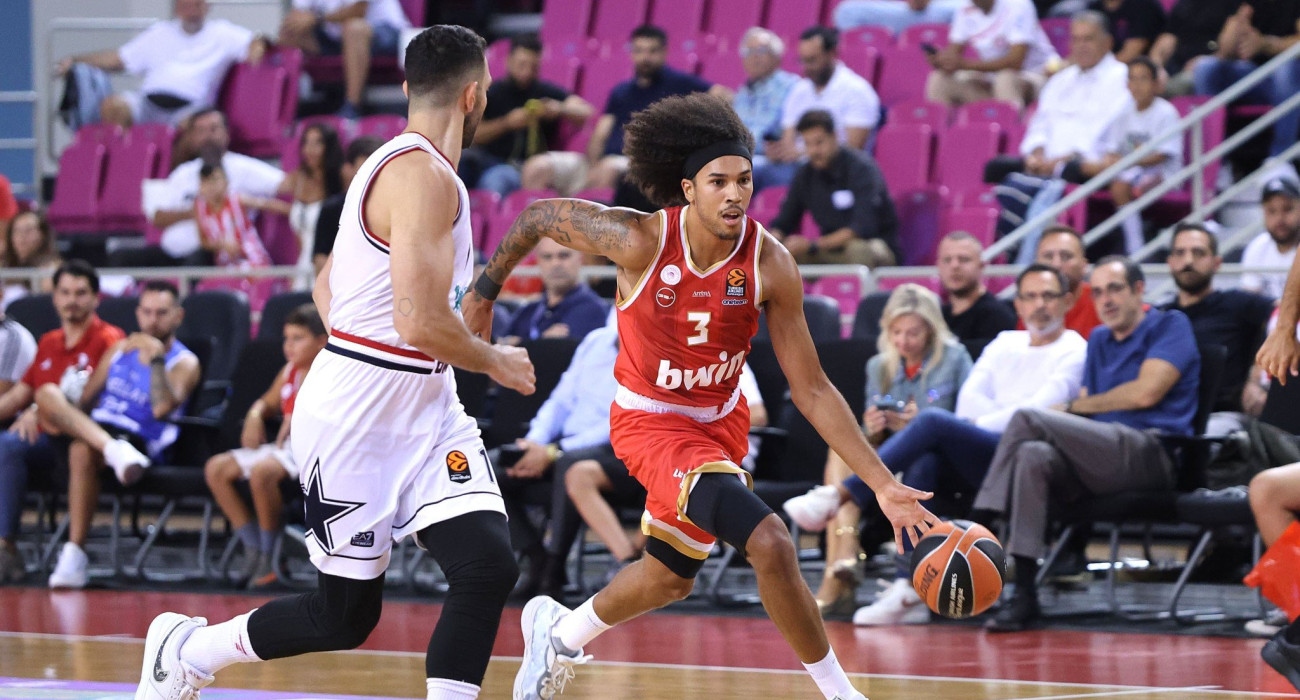 Ο Τάισον Γουόρντ στον αγώνα του Ολυμπιακού με τη Μιλάνο / Πηγή: ΙΝΤΙΜΕ