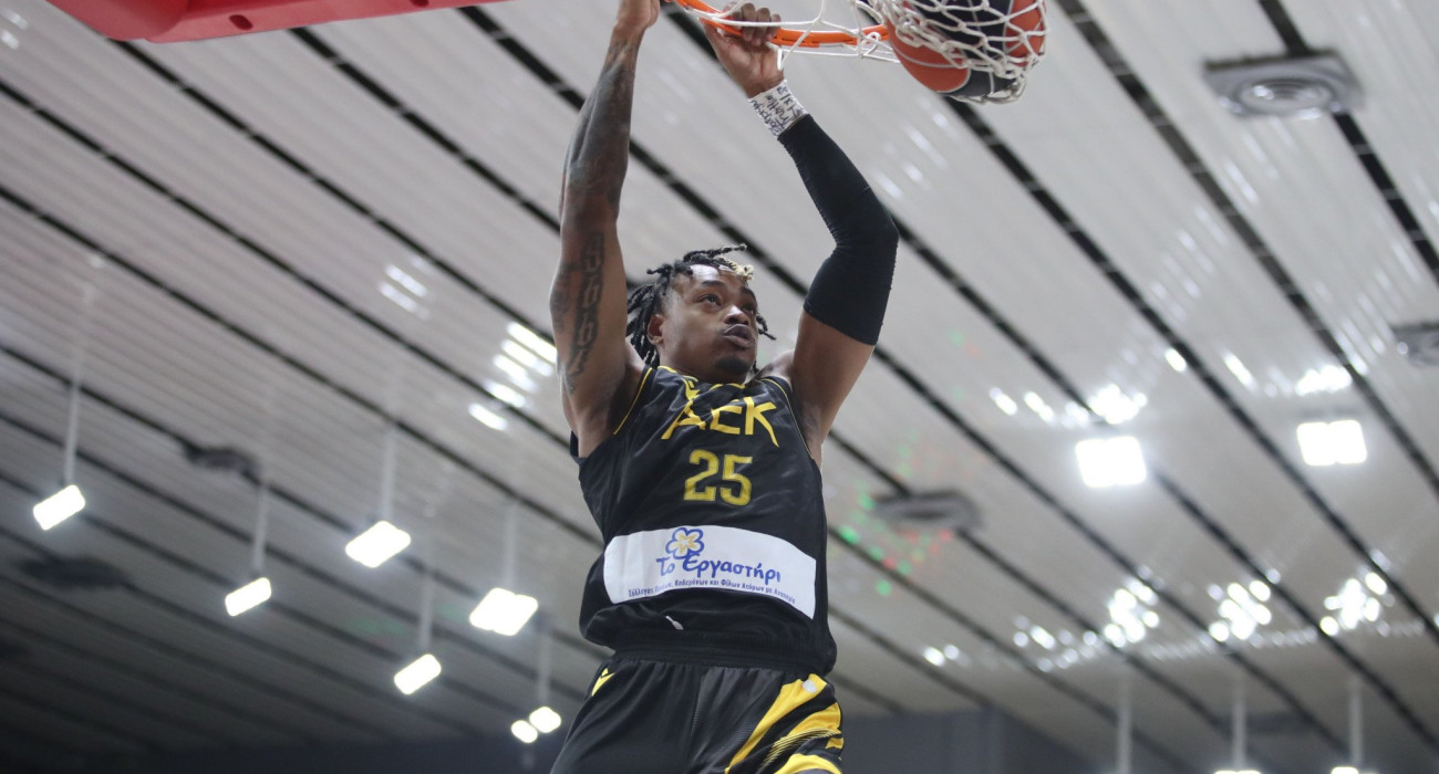 Πέταγε... φωτιές η ΑΕΚ και νίκησε με 100άρα την Βαρέζε