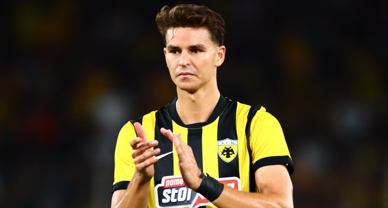 Ο Φιλίπε Ρέλβας με τη φανέλα της ΑΕΚ / Πηγή: Eurokinissi