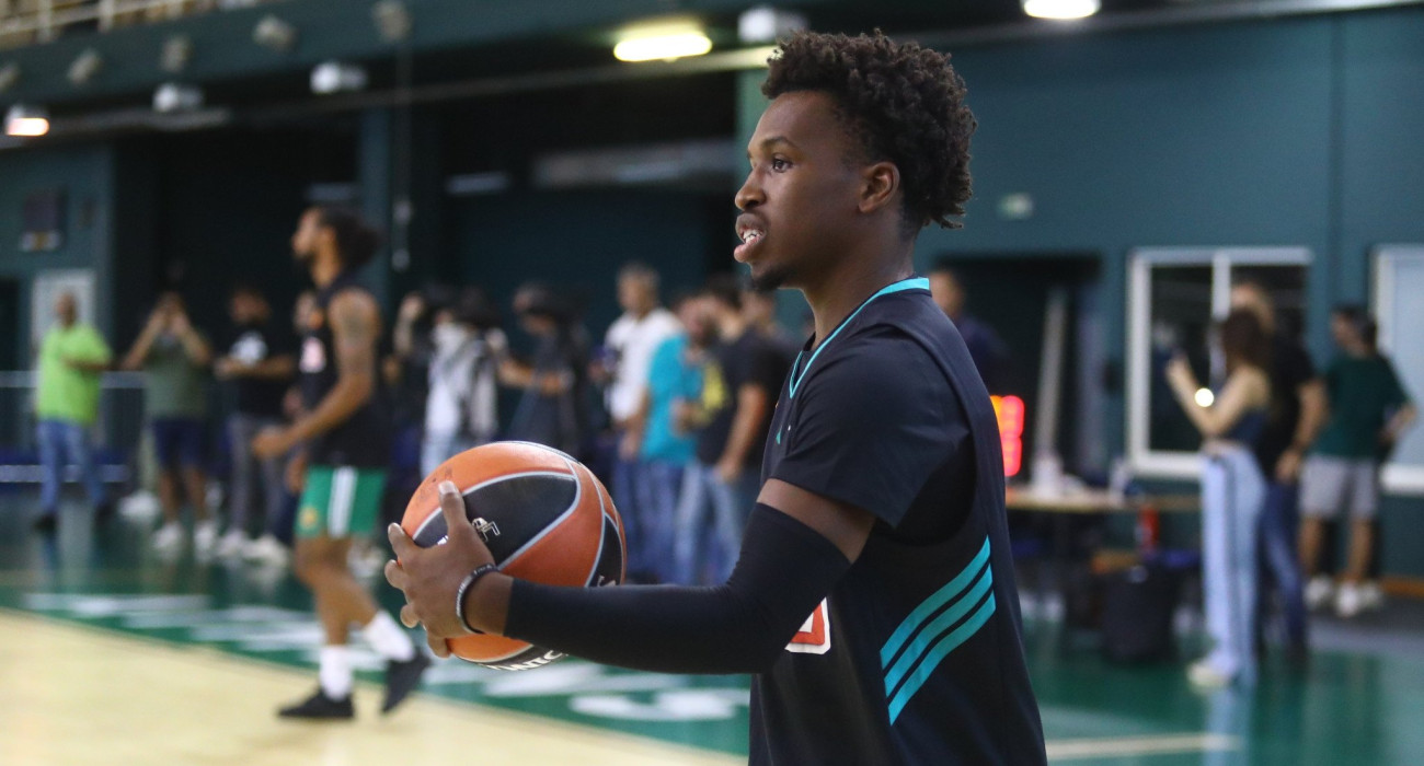 Ο Τι Τζέι Σορτς σε προπόνηση του Παναθηναϊκού/Πηγή: Eurokinissi