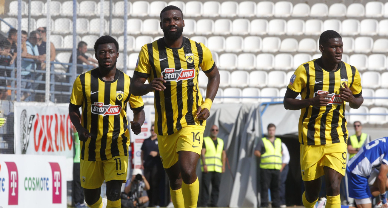 Ο Πιερό πανηγυρίζει το γκολ στο Αιγάλεω /Πηγή: Εurokinissi