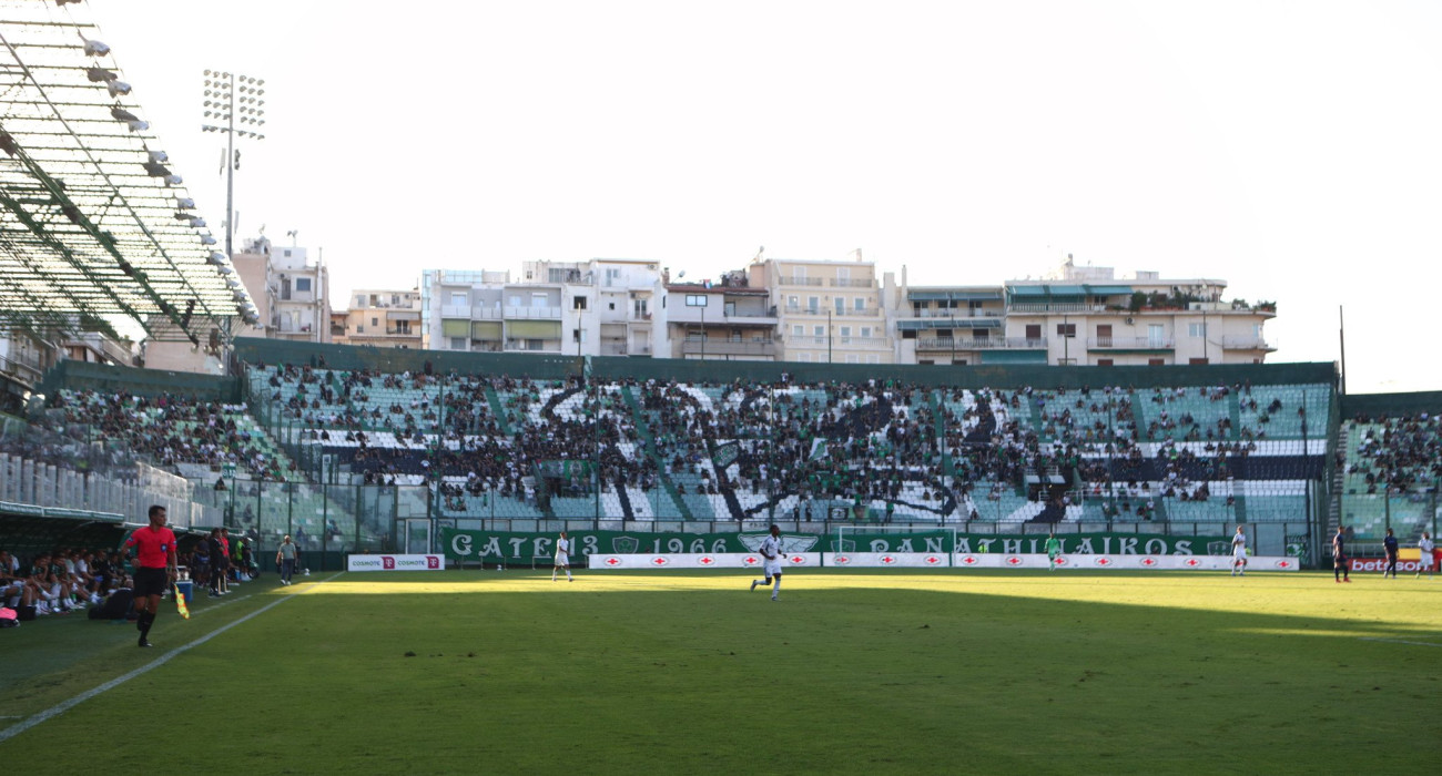Οι φίλοι του Παναθηναϊκού στην Λεωφόρο / Πηγή: Eurokinissi