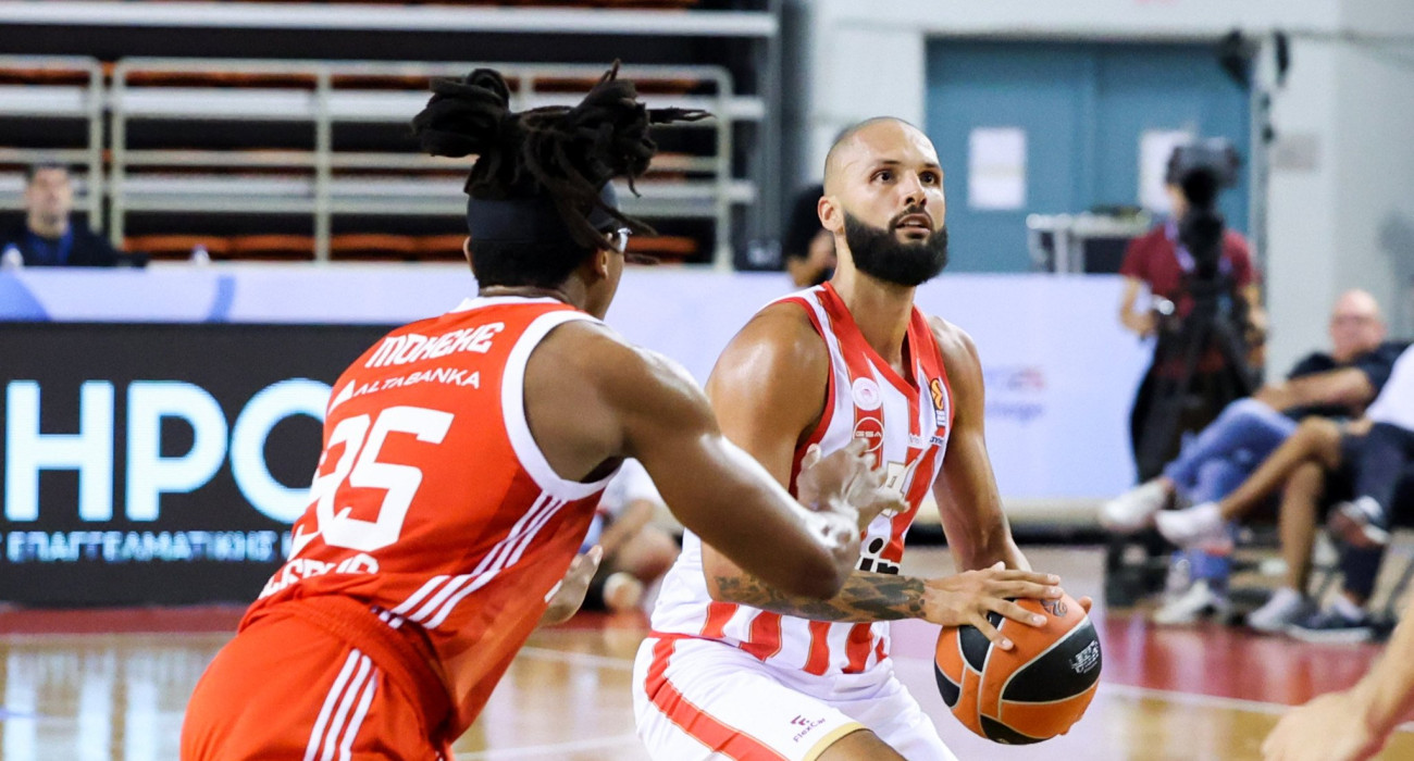 Ο Εβάν Φουρνιέ ένας με έναν με τον Τσίμα Μονέκε / Πηγή: Eurokinissi