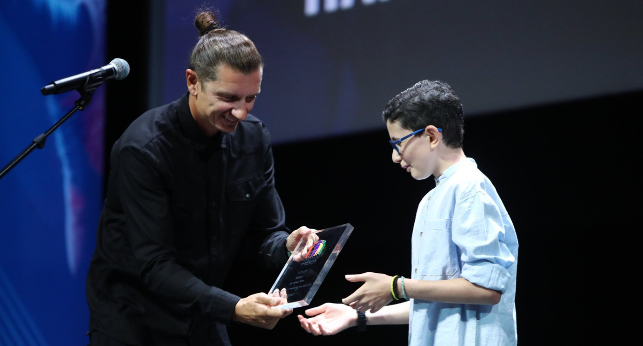 Ο Μιχαήλ Πάνου στη βράβευσή του στη 44η γιορτή του ΠΣΑΠΠ / Πηγή: Eurokinissi