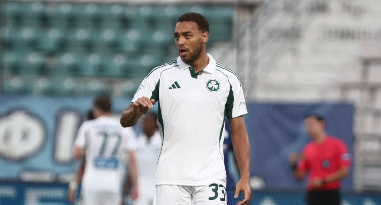 Ο Σίριλ Ντέσερς με τη φανέλα του Παναθηναϊκού / Πηγή: Eurokinissi