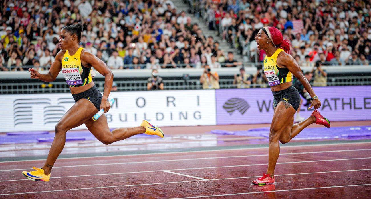 Η Φρέιζερ Πράις στη σκυταλοδρομία 4Χ100μ / Dan Vernon for World Athletics