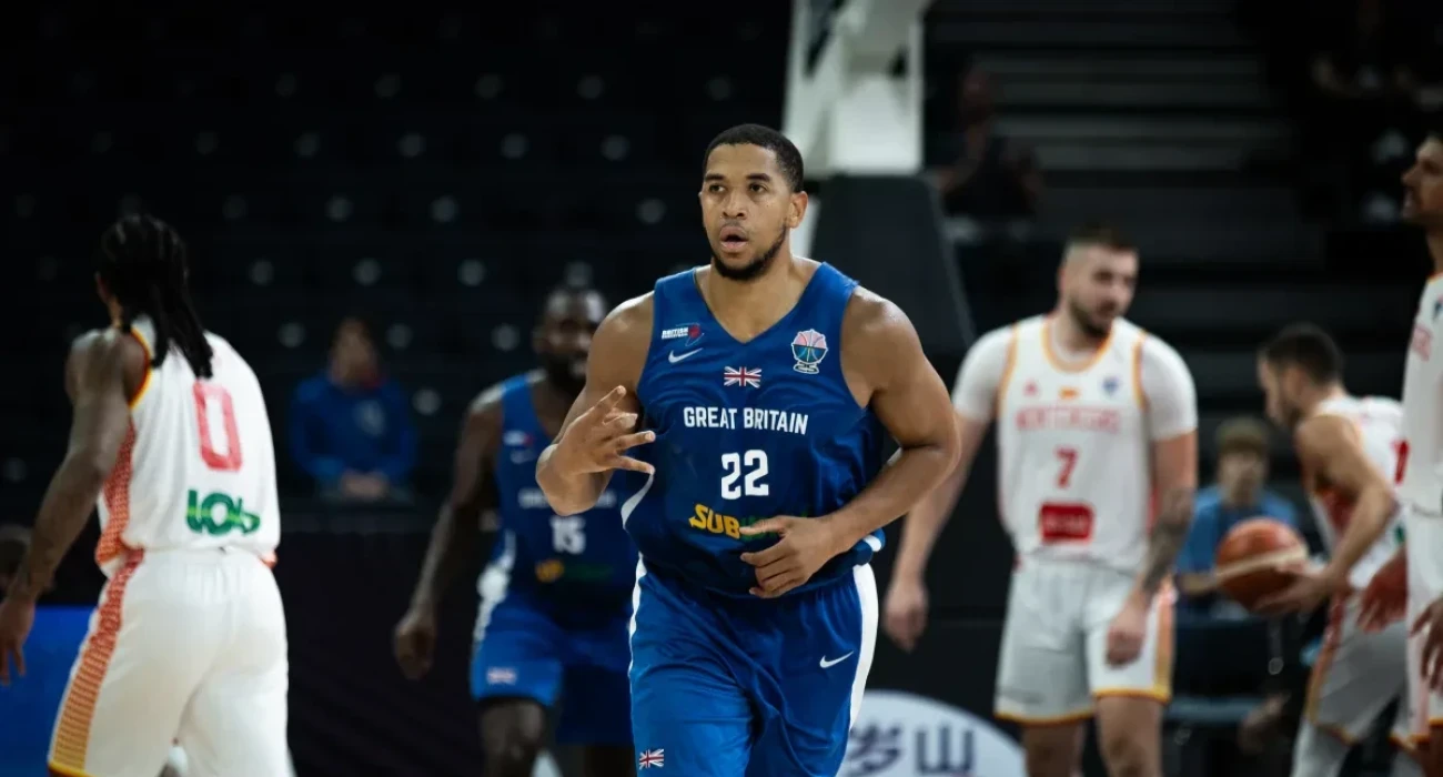 O Μάιλς Χέσον με τη φανέλα της Μεγάλης Βρετανίας/Πηγή: FIBA