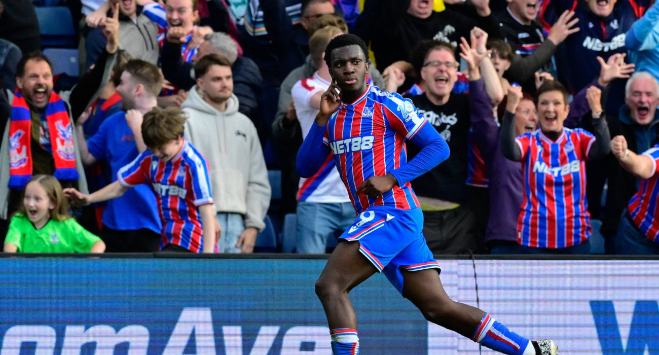 O Έντι Ενκέτια της Κρίσταλ Πάλας πανηγυρίζει το γκολ της νίκης επί της Λίβερπουλ / Πηγή: Imago