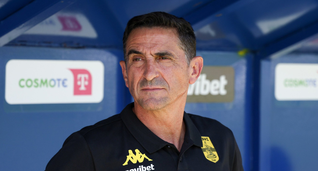 Ο Μανόλο Χιμένεθ στον πάγκο του Άρη / Πηγή: Eurokinissi