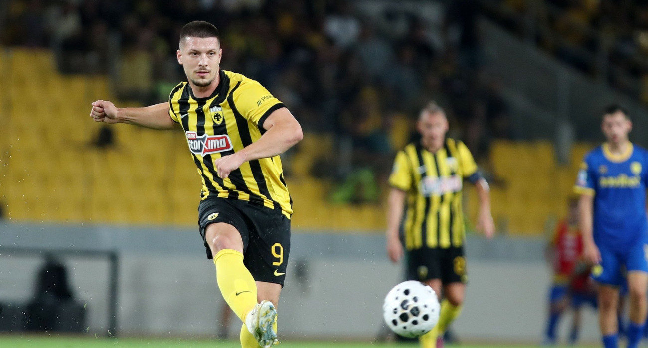 Ο Λούκας Γιόβιτς με την ΑΕΚ / Πηγή: Intime