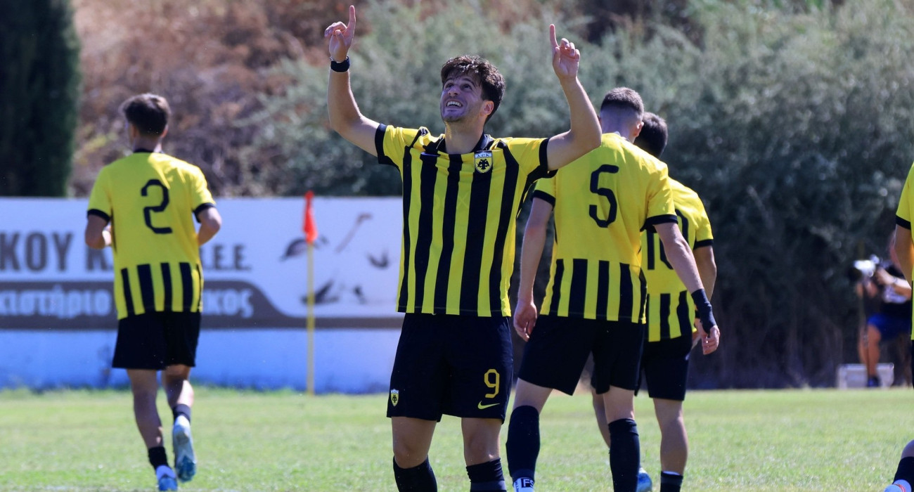 Ο Ζώης Καραργύρης της Κ19 της ΑΕΚ /Πηγή: Intime