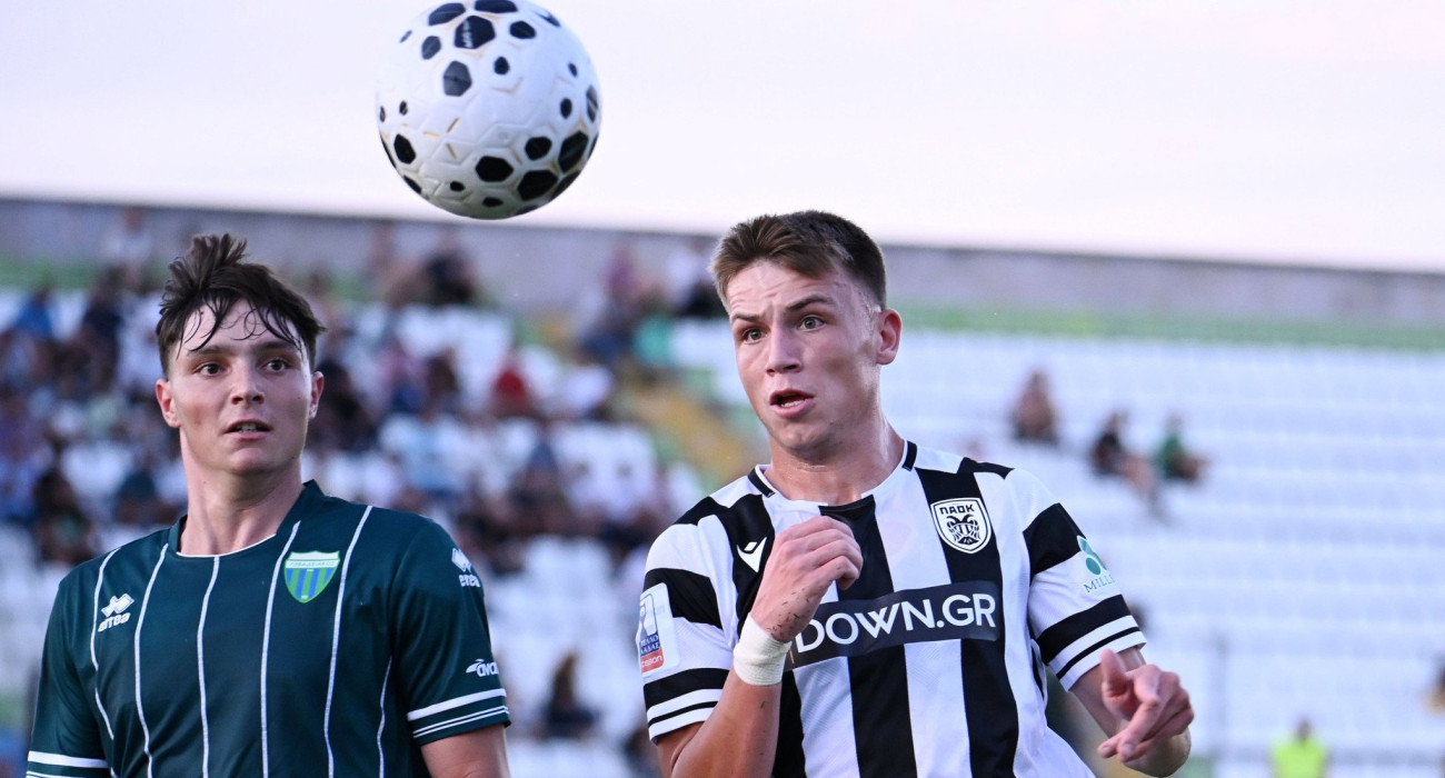 Ο Γιώργος Κάτρης με τον Ανέστη Μύθου στο Λεβαδειακός - ΠΑΟΚ / Πηγή: Intime