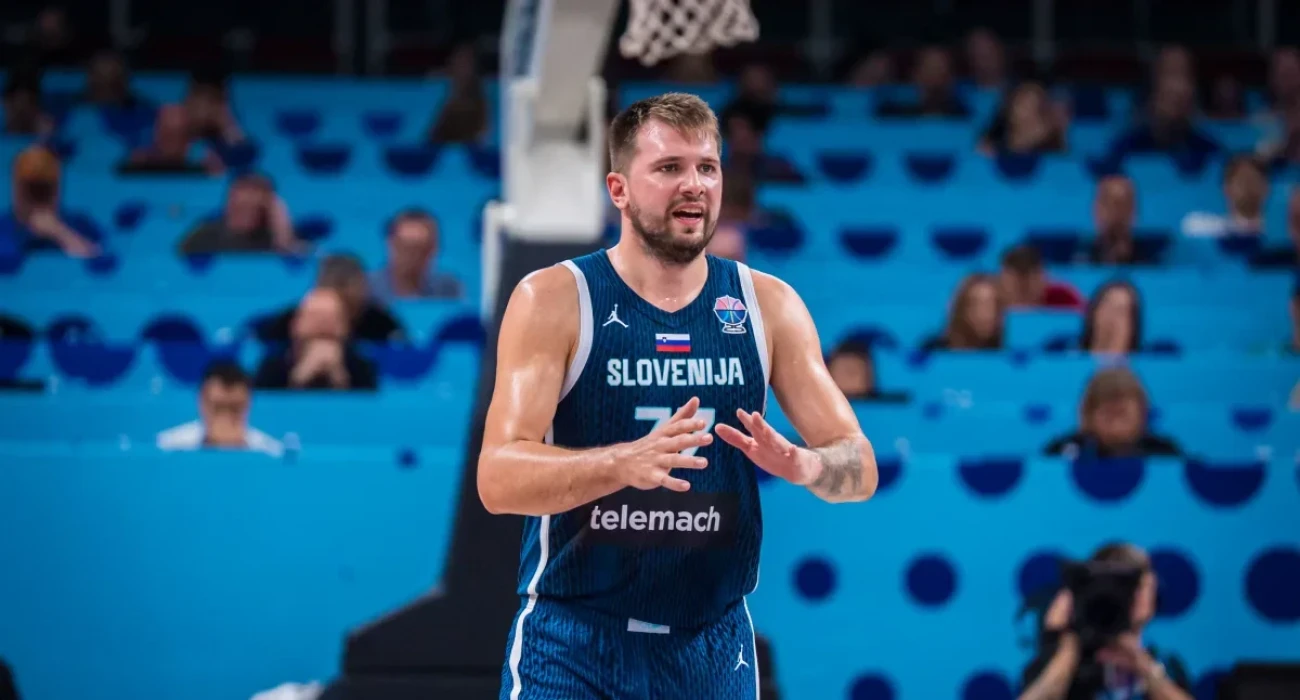 Ο Λούκα Ντόντσιτς με τη φανέλα της Εθνικής Σλοβενίας/Πηγή: FIBA