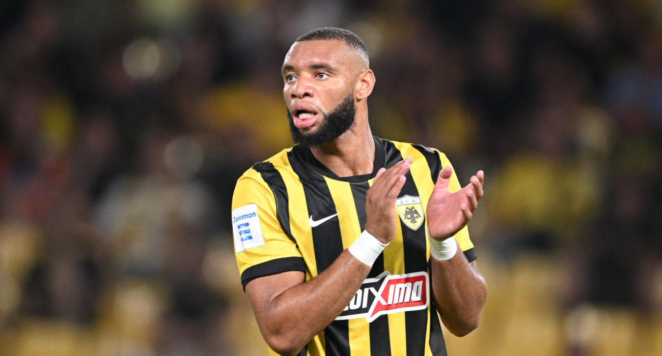 Ο Άρολντ Μουκουντί με την ΑΕΚ / Πηγή: Eurokinissi